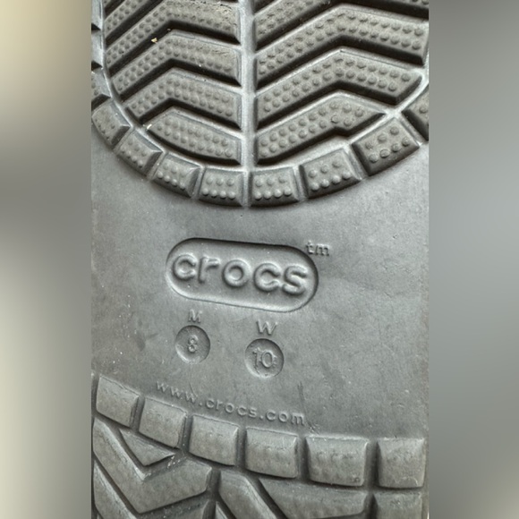 Crocs - Picture 10 of 10